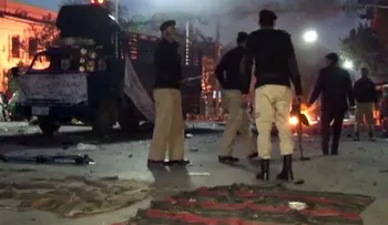Al menos 10 muertos y más de 70 heridos por estallido de un coche bomba en Pakistán