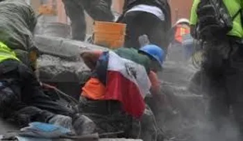 Meteorólogos de Puerto Rico luchan contra la preocupación y el cansancio para seguir salvando vidas