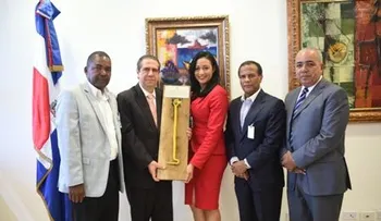 Clúster Turístico de Puerto Plata reconoce labor de Francisco Javier en el desarrollo de ese destino
