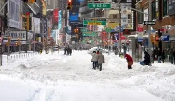 NY espera 10 pulgadas de nieve en próximas horas