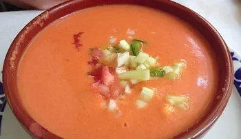El gazpacho frena crecimiento células del cáncer de colon, demostrado por un estudio