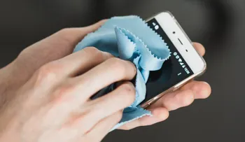 Cómo limpiar el celular para evitar enfermedades como el coronavirus?