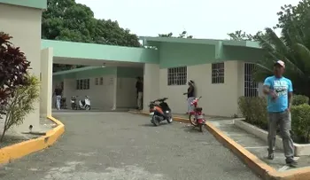 Desconocidos roban miles de pesos en botica popular