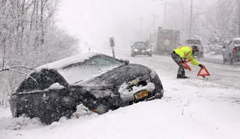 NY se prepara para lo que podría ser la 1ra gran tormenta 