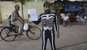 Un "muerto" fracasa por segunda vez en postularse para presidente de la India