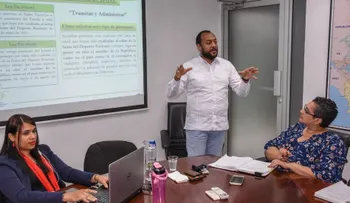 Ministerio de Salud realiza charla sobre Jubilaciones y Pensiones