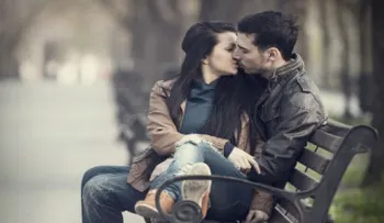 4 efectos del beso en tu cerebro