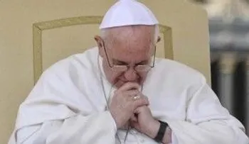 El papa condena el feroz atentado de Estambul y reza por las víctimas