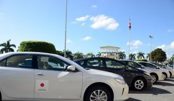 Gobierno de Japón dona vehículos híbridos a la Digepep