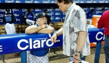La Russa observa talento criollo de Arizona en RD