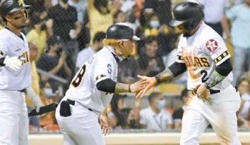 Aguilas y Licey empiezan con buen pie; tienen 3-0; Escogido 2-2; Toros y GC 0-3