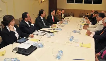 Ministerio de Educación y Aduanas estrenan veedurías