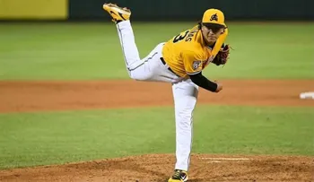 Águilas Cibaeñas refuerzan su rotación con la contratación de Dylan File