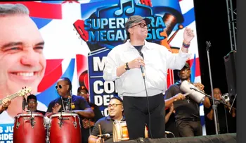 El merengue enciende Ciudad Juan Bosch
