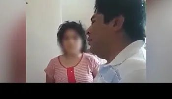 Arrestan sacerdote encontrado con "las manos en la masa", con una menor de edad