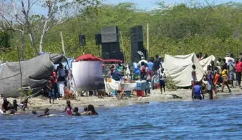 Haitianos celebran Viernes Santo en la frontera, a pocos metros de criollos y sin prohibiciones