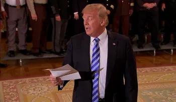 Un funcionario anónimo del gobierno de EE.UU. critica a Trump en una columna del NYT 