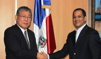 Embajador de Japón visita al ministro de la Juventud de RD