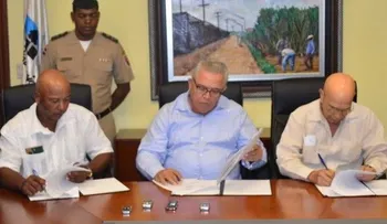 CEA firma convenios de financiamientos con productores de caña