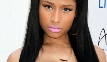 Apuñalados 2 miembros de gira de Nicki Minaj, uno muere 
