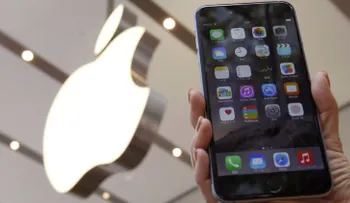 Polémica: tienda de Apple expulsa estudiantes africanos "por miedo a que roben" (VIDEO)