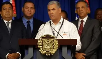 Presidente Medina ordena reconstrucción del mercado que se quemó en La Vega