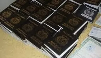 Desmantelan consulado clandestino en Santiago