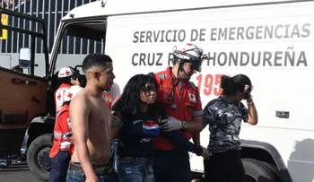 Una estampida deja 4 muertos y empaña la final del fútbol hondureño