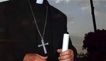 Prisión para hombre acusado de agredir a un sacerdote