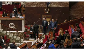 Diputados franceses aprueban ley para cubrir falta de presupuesto