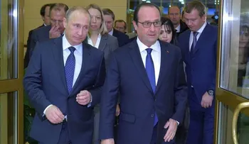 Hollande visita a Putin tras tensiones por Ucrania 