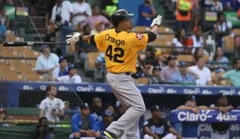 Dramáticos triunfos para el Licey y las Águilas; Leones vencen EO
