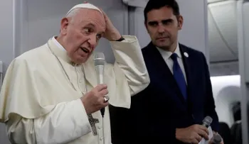 El papa elude reconocer a Juan Guaidó; ofrece ayudar en solucionar crisis 