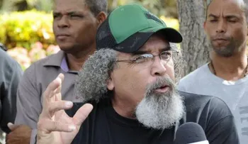 El padre Rogelio Cruz confirma la Iglesia, mineras y poderosos de RD quieren enviarlo a Colombia; advierte no se va