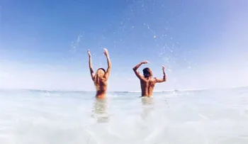 Personas aman la playa disfrutan más de la vida y son más felices