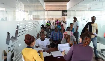 Atenderán extranjeros en filas luego de vencido plazo de inscripción 