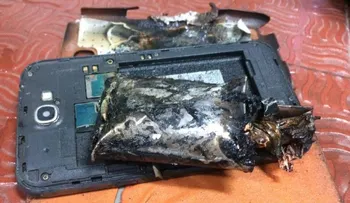 Se incendia un Samsung Galaxy Note 2 en un avión