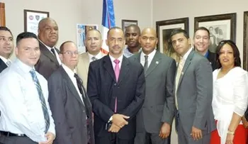 MIP entrega RD$2.8 millones a familiares policías caídos en desempeño de sus funciones 