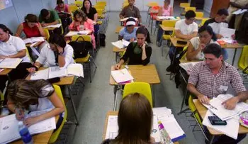 Abogada que demandó a su universidad por no encontrar trabajo, perdió el juicio