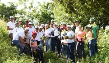 Voluntariado Bancentraliano realiza octava jornada de reforestación en el río Ozama