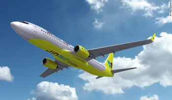 Una puerta abierta obliga a un avión a aterrizar de emergencia