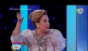 Yadira Morel entrevista con Pamela Sued; aclara sobre vivir al lado de vecinos pobres (Haití)