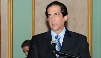 Montalvo pide detener desorden salarial del sector público  