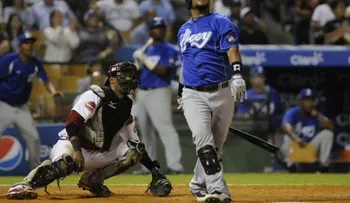 Águilas eligen a Juan Francisco, y Las Estrellas a Esmil Rogers