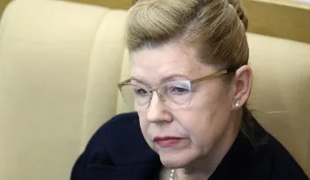 Polémico proyecto busca despenalizar la violencia contra la mujer en Rusia