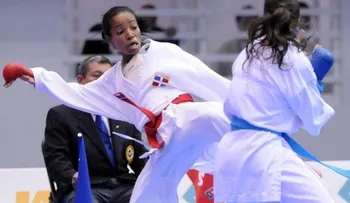 Karateca Ana Villanueva logra tercer oro de RD en Panamericaos 2015