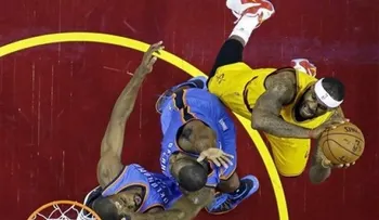 LeBron anota 34 y Cavs doblegan al Thunder 