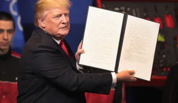 "Compre estadounidense, contrate estadounidense", pero Trump no quiere capacitar a los estadounidenses
