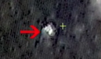 Satélite detecta mancha podrían ser restos avión de Malaysia Airlines