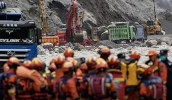 Nepal eleva a más de 5,000 los desaparecidos y a 1,259 los muertos tras las riadas